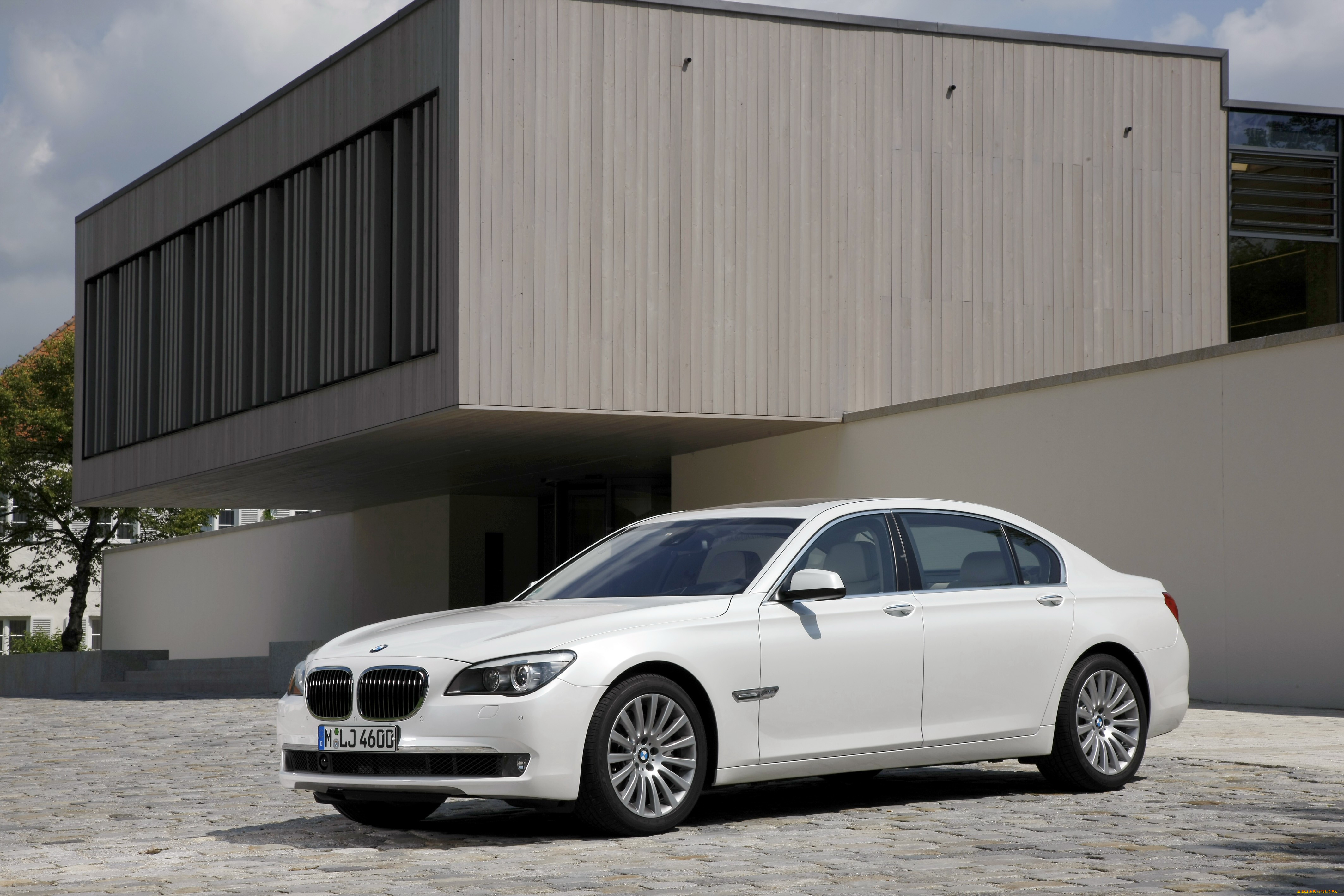 BMW 760li